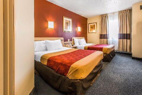 Johnstown Hotel | Red Roof Inn Johnstown