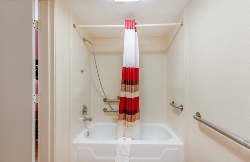 Kalamazoo Hotel | Red Roof Inn Kalamazoo East - Expo Center