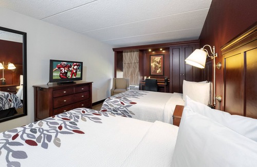 Meriden Hotel | Red Roof Inn Meriden