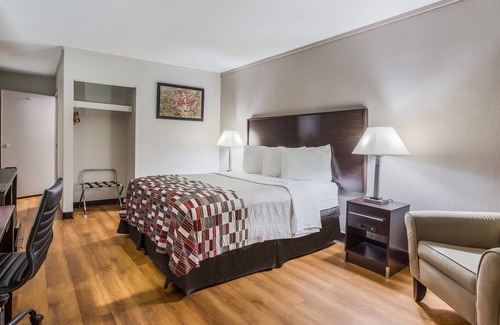 Meridian Hotel | Red Roof Inn Meridian