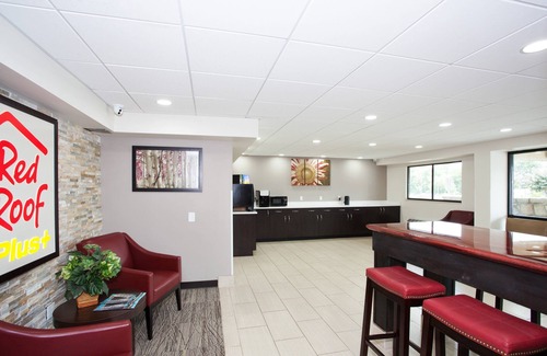 Nashville Hotel | Red Roof Inn PLUS+ Nashville Fairgrounds