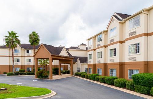 Fleming Hotel | Red Roof Inn PLUS+ & Suites Savannah – I-95