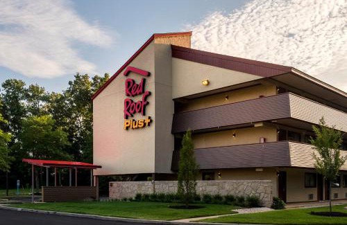 Newark Hotel | Red Roof Inn PLUS+ Wilmington - Newark