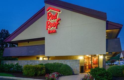 South Richmond Hotel | Red Roof Inn Richmond South