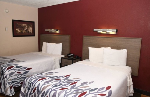 South Richmond Hotel | Red Roof Inn Richmond South