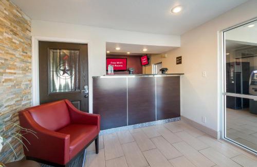Arena District Hotel | Red Roof Inn San Antonio E - Frost Bank Center