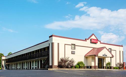 Scottsburg Hotel | Red Roof Inn Scottsburg