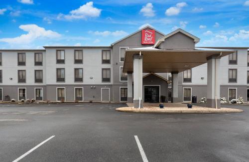 Mifflinville Hotel | Red Roof Inn & Suites Bloomsburg - Mifflinville