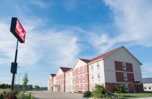 Dickinson Hotel | Red Roof Inn & Suites Dickinson