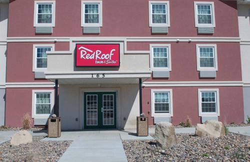 Dickinson Hotel | Red Roof Inn & Suites Dickinson
