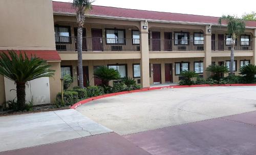 FM 1960 Hotel | Red Roof Inn & Suites Houston – Humble/IAH Airport