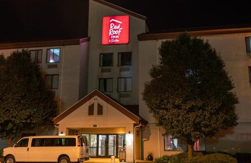 Wayne Hotel | Red Roof Inn & Suites Indianapolis Airport