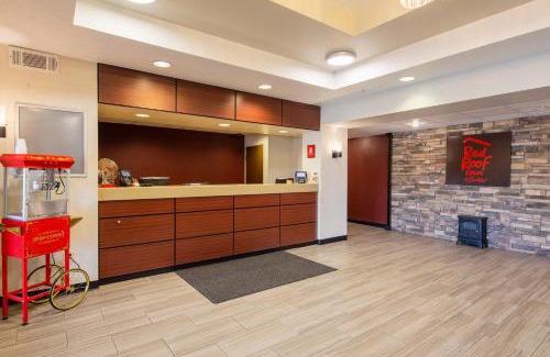 Wayne Hotel | Red Roof Inn & Suites Indianapolis Airport