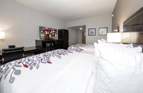 New Windsor Hotel | Red Roof Inn & Suites Newburgh – Stewart Airport/West Point
