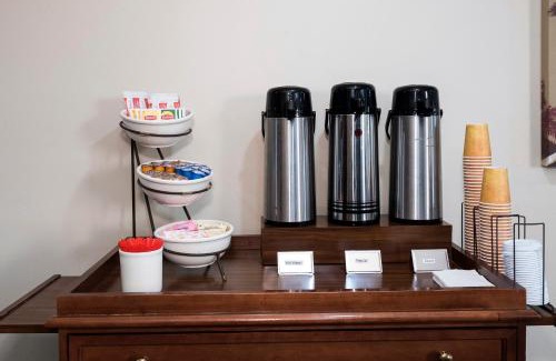Stafford Hotel | Red Roof Inn & Suites Stafford, VA