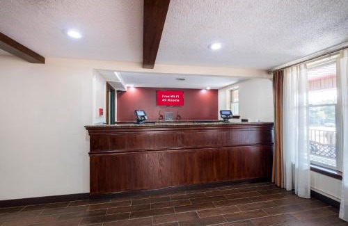 Stafford Hotel | Red Roof Inn & Suites Stafford, VA