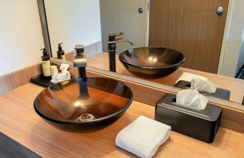 Torrey Hotel | Red Sands Hotel