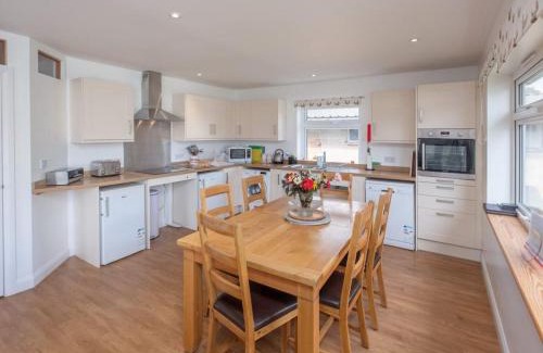 Ryde House | Red Squirrel Lodge - Ukc677