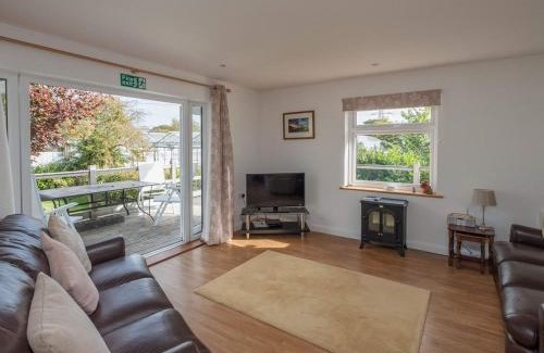 Ryde House | Red Squirrel Lodge - Ukc677