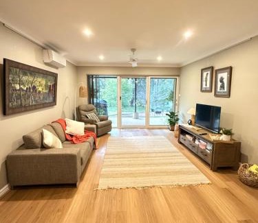 Collie House | Red Tail Retreat