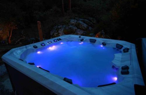 Mariposa House | Red Tail Retreat