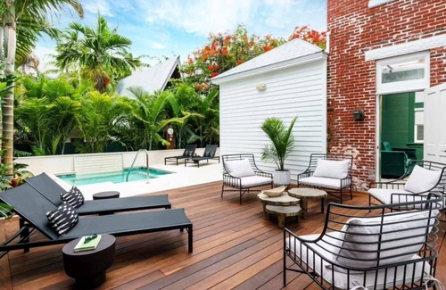 Historic Seaport Apartment | Red Room at the Grand Maloney