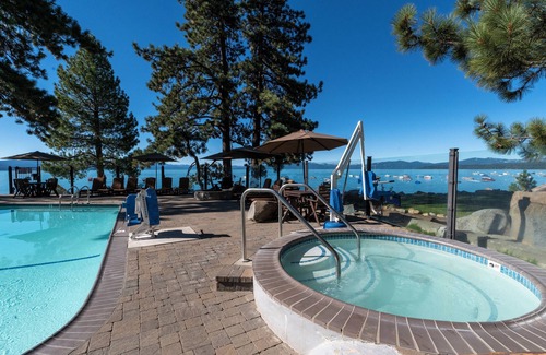Tahoya Shores Condo | Red Wolf Lakeside Lodge