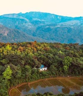 Ukuwela Ski Chalet | Redbana village