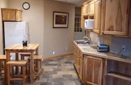 Butte Des Morts House | Redbrick Inn and Retreat Behringer Suite