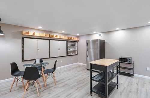 Sunset Apartment | Redbud Respite : Peaceful & Central