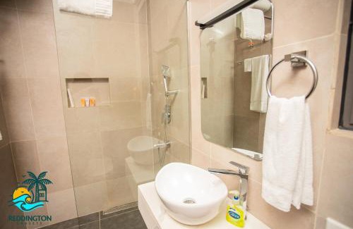 Anloga Hotel | Reddington Chalets Beach Resort