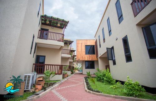 Anloga Hotel | Reddington Chalets Beach Resort