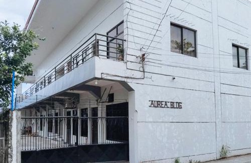 Jaro Hotel | RedDoorz at Aurea Apartelle