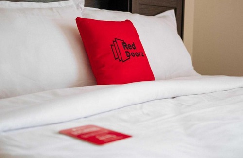 Palu Hotel | RedDoorz At Brizky Hotel Palu