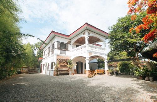 San Vicente Bed & Breakfast | RedDoorz at Casa Rafaelle Transient Ilocos Sur