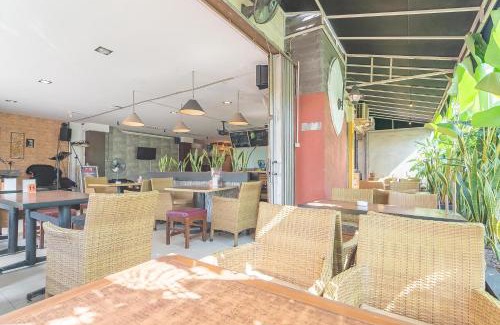 Pontianak House | RedDoorz at H Agus Salim Street Pontianak