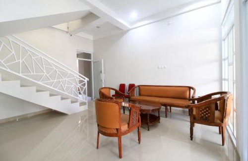 Klaten Selatan House | RedDoorz at Hotel Putra Perdana Klaten