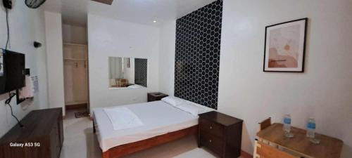 Irosin Hotel | RedDoorz at JL Lodging House and Cafe Irosin