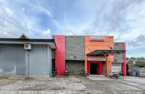 Kendari Hotel | RedDoorz at Krisan Kendari