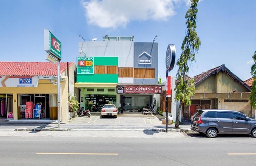 Cepu Hotel | RedDoorz At Mystays Pemuda Cepu Blora