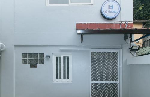 Santa Mesa Hotel | RedDoorz at Qhouzz near PUP