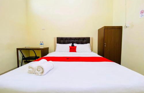 Tebing Tinggi Hotel | RedDoorz at Shine Guest House Tebing Tinggi