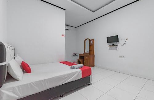 Java Hotel | RedDoorz @ Geopark Ciletuh Sukabumi
