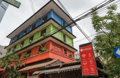 Jaksa Street House | RedDoorz @ Jalan Jaksa