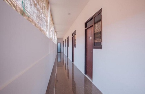 Gubeng House | RedDoorz @ Kertajaya Surabaya