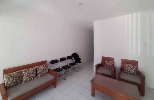 Serang Hotel | RedDoorz near Alun Alun Kota Serang