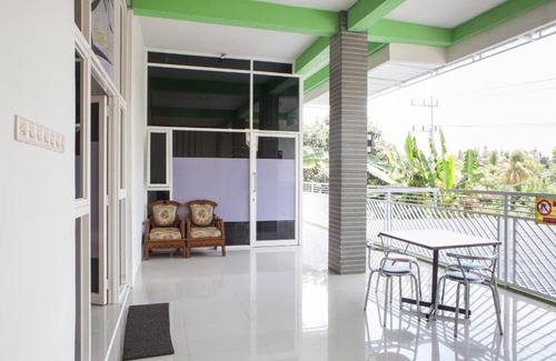 Kalipuro House | RedDoorz near Banyuwangi Baru Station