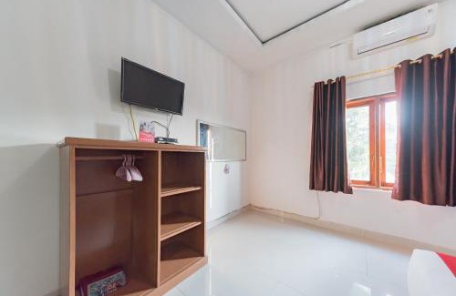 Ciwaru Hotel | RedDoorz near Ciletuh Sukabumi