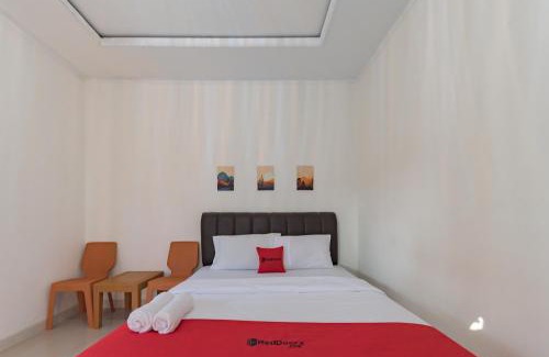 Ciwaru Hotel | RedDoorz near Ciletuh Sukabumi