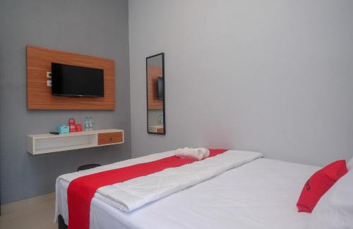 Banaran Hotel | RedDoorz Near Dr Oen Solo Baru Hospital